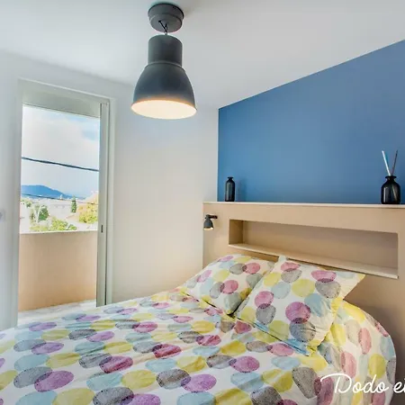 Snug 2 Bedroom With Balcony - Dodo Et Tartine Le Pradet