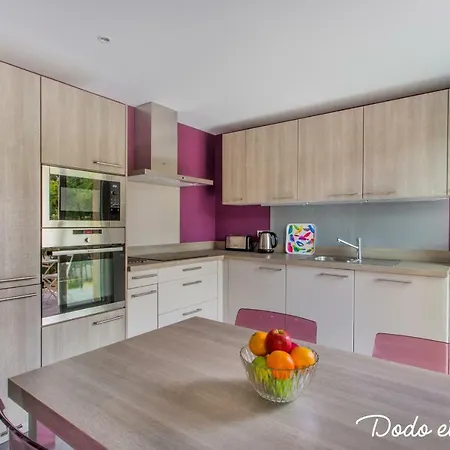 Snug 2 Bedroom With Balcony - Dodo Et Tartine Apartment